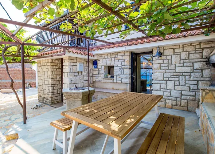 Dom wakacyjny Mit Grossem Garten Und Pool By Interhome Mošćenička Draga