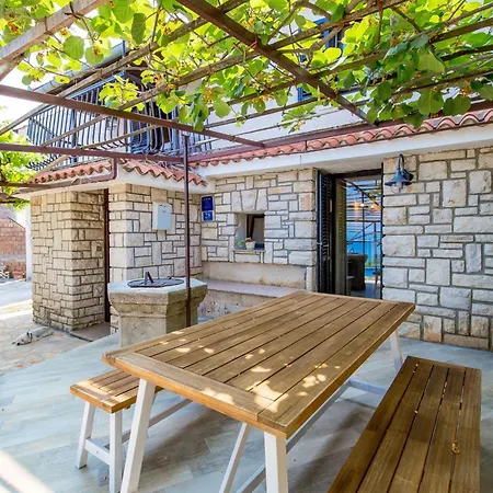 Ferienhaus Mit Grossem Garten Und Pool By Interhome Mošćenička Draga