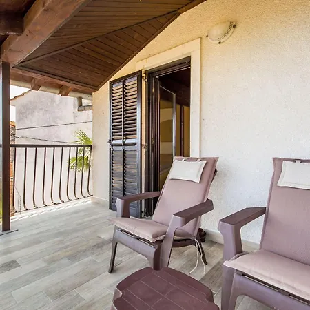 Mit Grossem Garten Und Pool By Interhome Mošćenička Draga