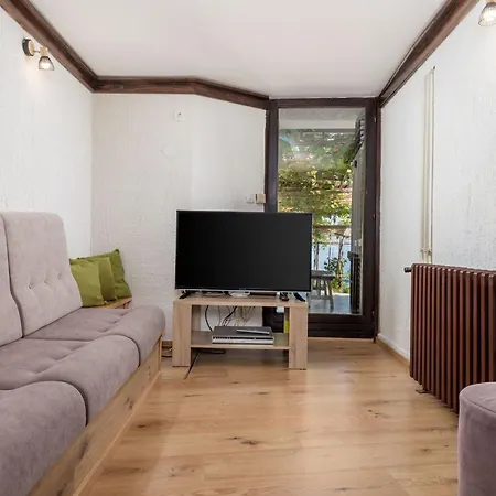 Mit Grossem Garten Und Pool By Interhome Ferienhaus Mošćenička Draga