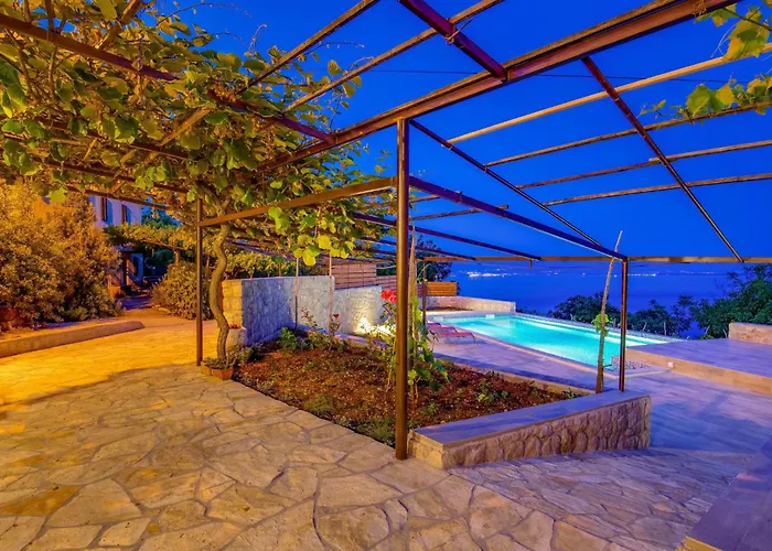 Mit Grossem Garten Und Pool By Interhome Vakantiehuis *