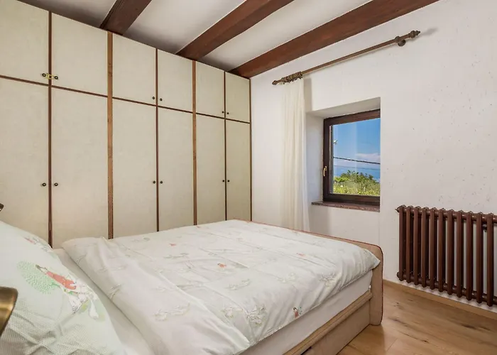 Mit Grossem Garten Und Pool By Interhome Ferienhaus Mošćenička Draga